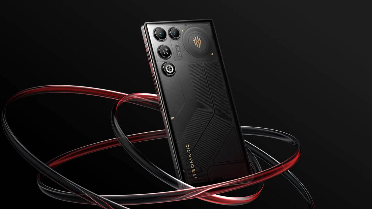 REDMAGIC 12 Pro dengan modul pendingin cair melingkar dan aksen emas